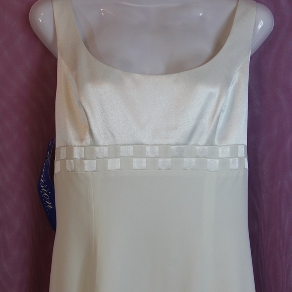 NA NA Collection White Mini Dress - Picture 2 of 7